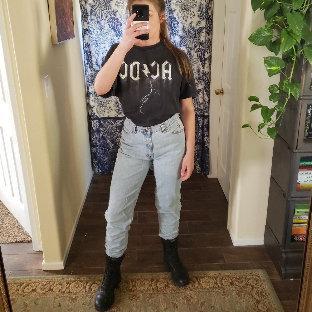 SWAPPED - Vintage AC/DC Baggy Tee - Picture 4 of 7